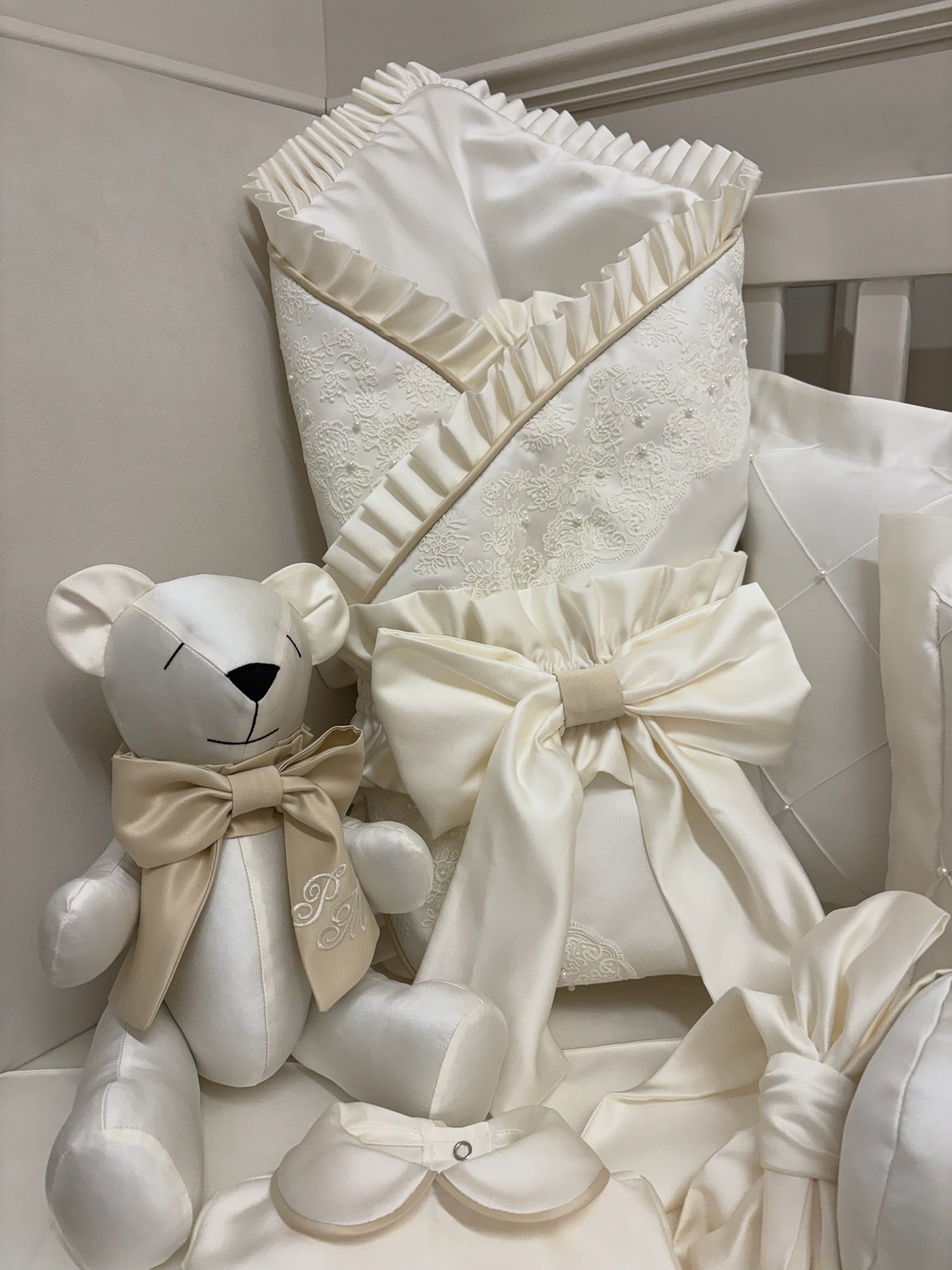 733F9554-6524-4ECF-B081-6D59CE612E4E